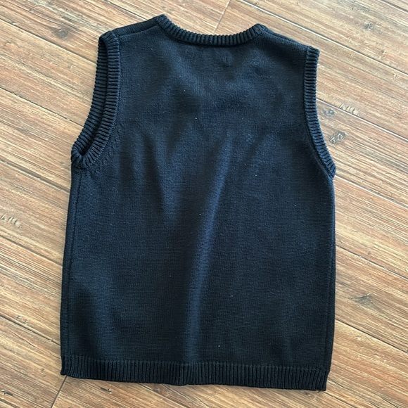 Van heusen boys sweater vest - Picture 3 of 3